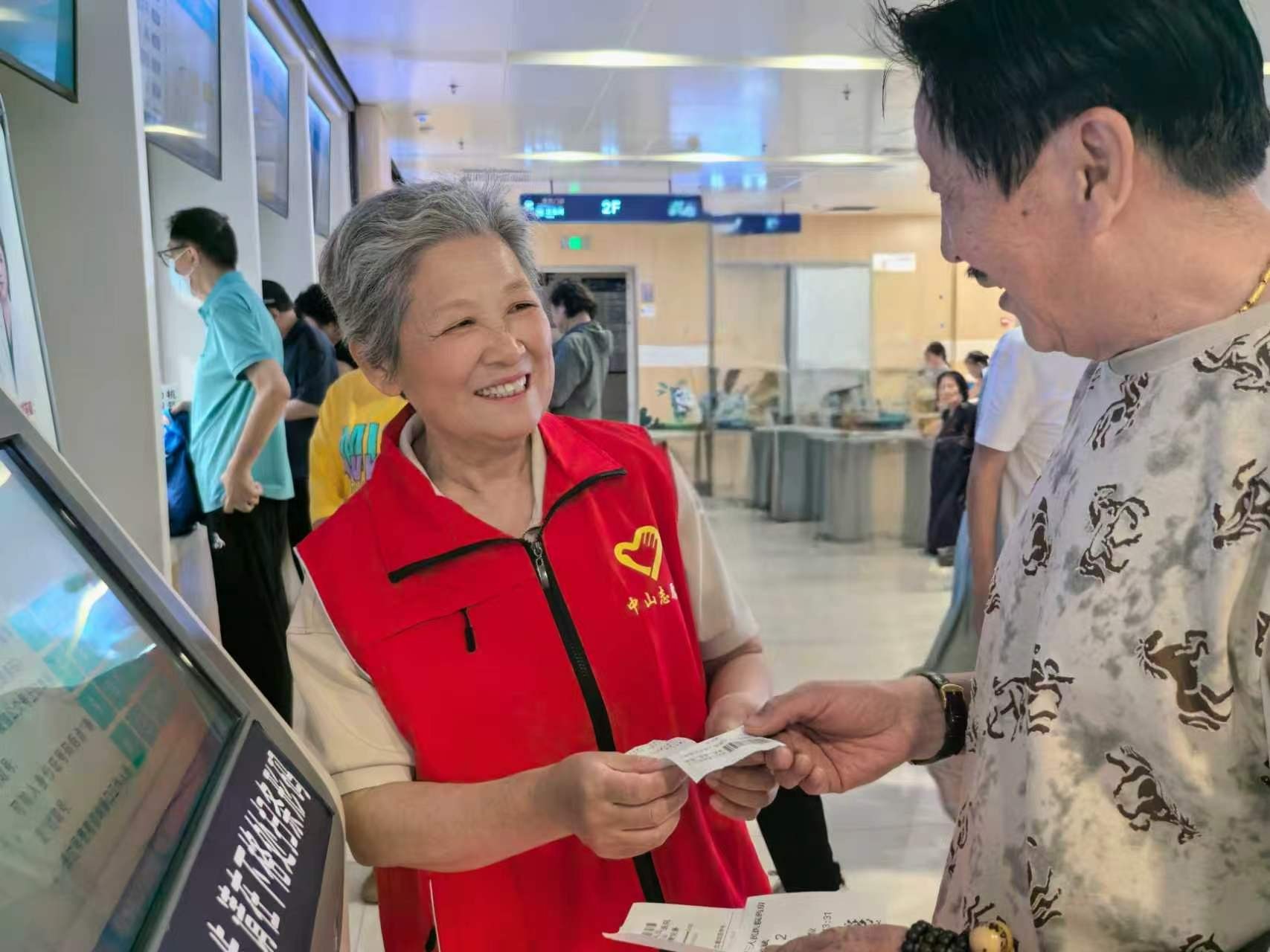 寻找身边的那束光 | 省三医“最美温暖瞬间” 摄影作品征集活动获奖作品展播（一）